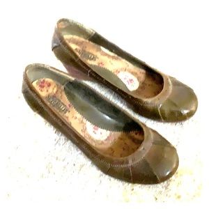 Seychelles Olive Wedges